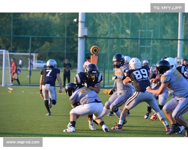 橄榄球百年历史演变回顾展揭幕伦敦 探索从猪膀胱到高科技用球的传奇之路 橄榄球百年历史演变回顾展揭幕伦敦 探索从猪膀胱到高科技用球的传奇之路